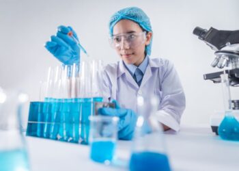 Unexpected discovery of leukemic lung infiltration confirmed by flow cytometry of BAL fluid