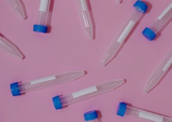 Reliable Protein Analysis in Complex Mixtures Utilizing Radioimmuno Dot Blot Technique with Strep-Tag and Tritium-Labeled Strep-Tactin